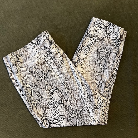 Cambio Denim - Cambio Parla Cropped Snakeskin Print Jeans Size 16